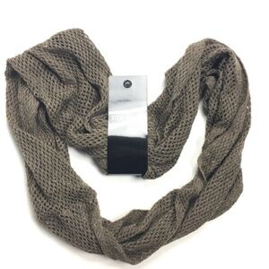 STEVE MADDEN Infinity Scarf Knit Metallic Sparkly Neutral Minimalist Boho NWT